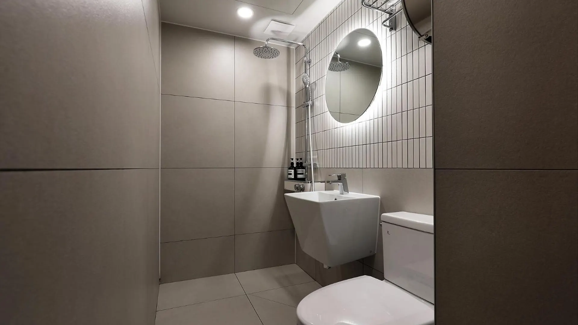 Hotel Oneul 인천 0*,